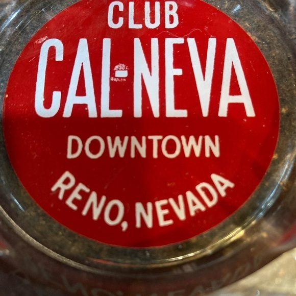 Vintage Club Cal-Neva Downtown Reno Smokey Gray Ashtray - Picture 4 of 4